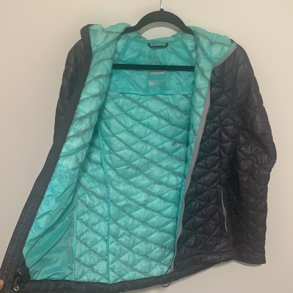 North Face Down Puffer Jacket - Picture 5 of 6